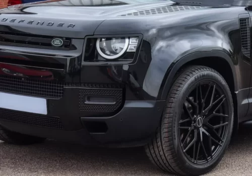 AnyConv.com__2020_Land_Rover_Defender_S_D240_Automatic_with_Veemann_alloys_2.0_Front-730x460